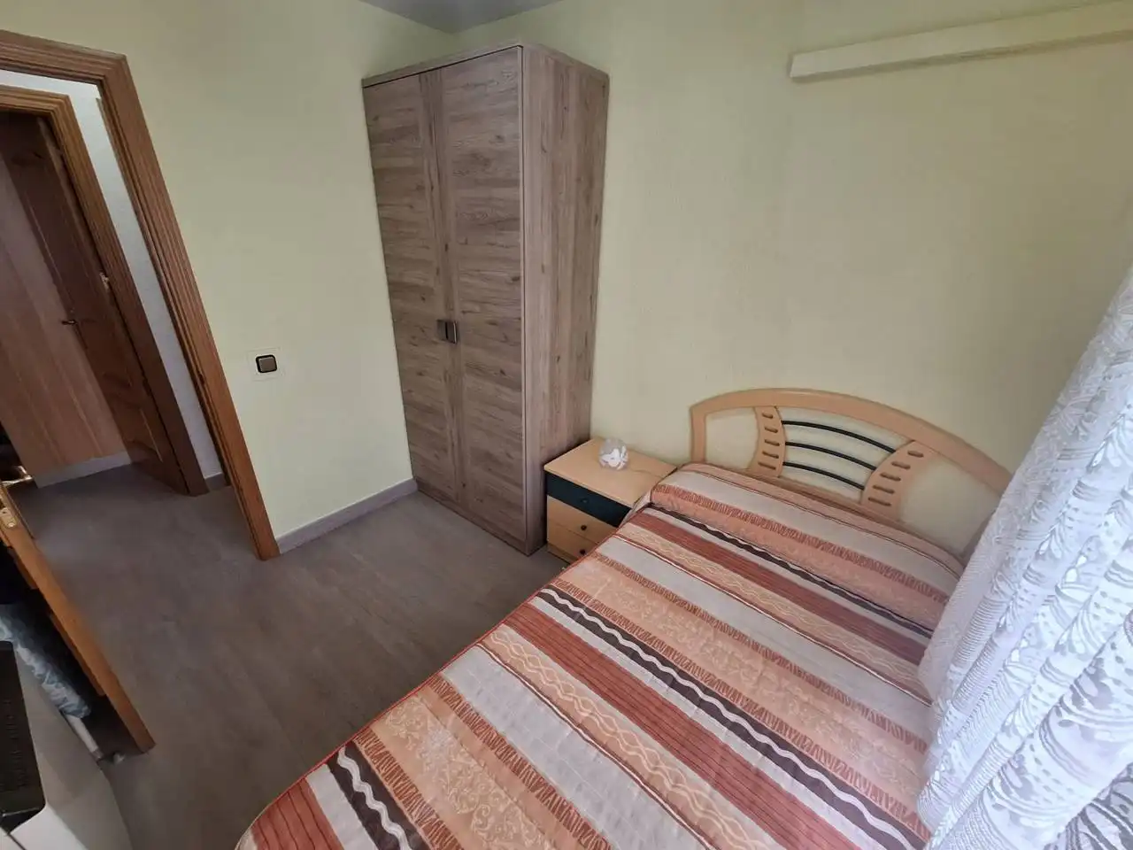 Habitación de Piso en venta en Fuenlabrada con Aire acondicionado, Calefacción y Amueblado