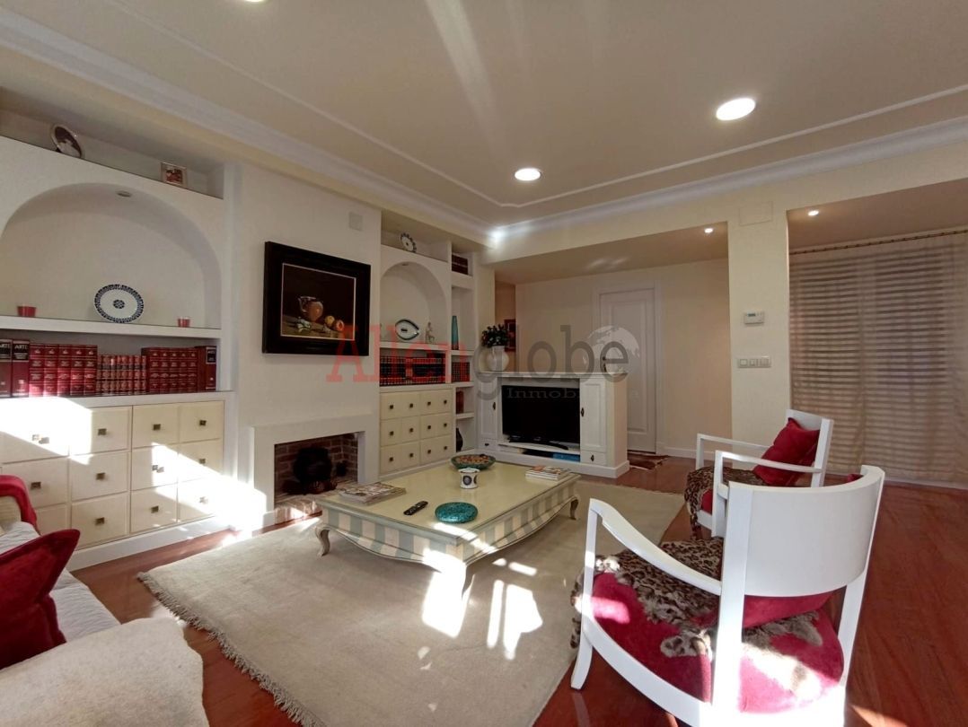 Pis en venda a Calle Leopoldo Calvo Sotelo, Auditorio - Seminario - Parque de Invierno