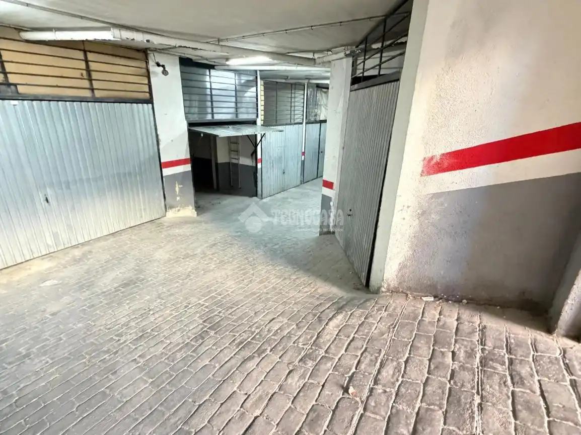 Aparcament de Garatge en venda en Martos