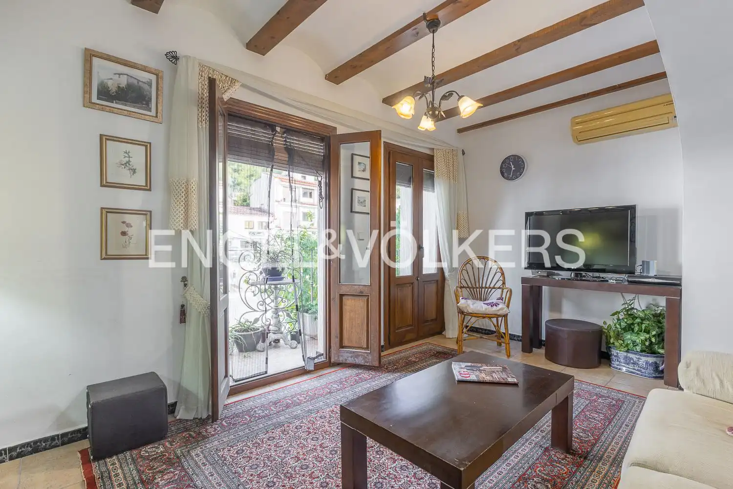 Sala de estar de Piso en venta en L'Atzúbia con Aire acondicionado, Calefacción y Amueblado