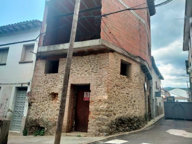 Fabrikhallen zum verkauf in EMPEDRADA, Arenas de San Pedro