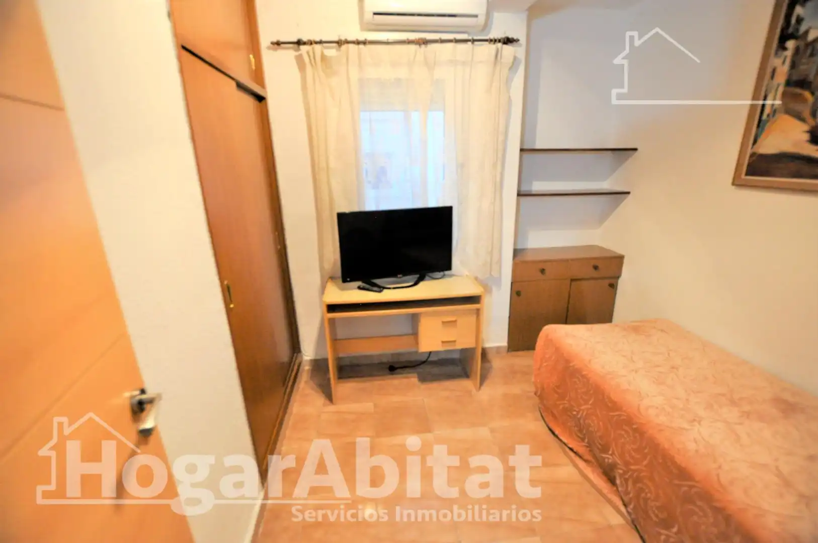 Habitación de Piso en venta en Valencia con Aire acondicionado y Calefacción