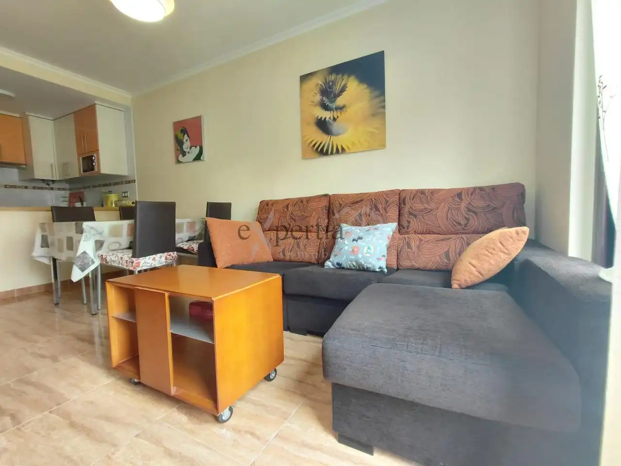 Wohnzimmer von Wohnung zur Miete in Boiro mit Heizung, Abstellraum und Möbliert