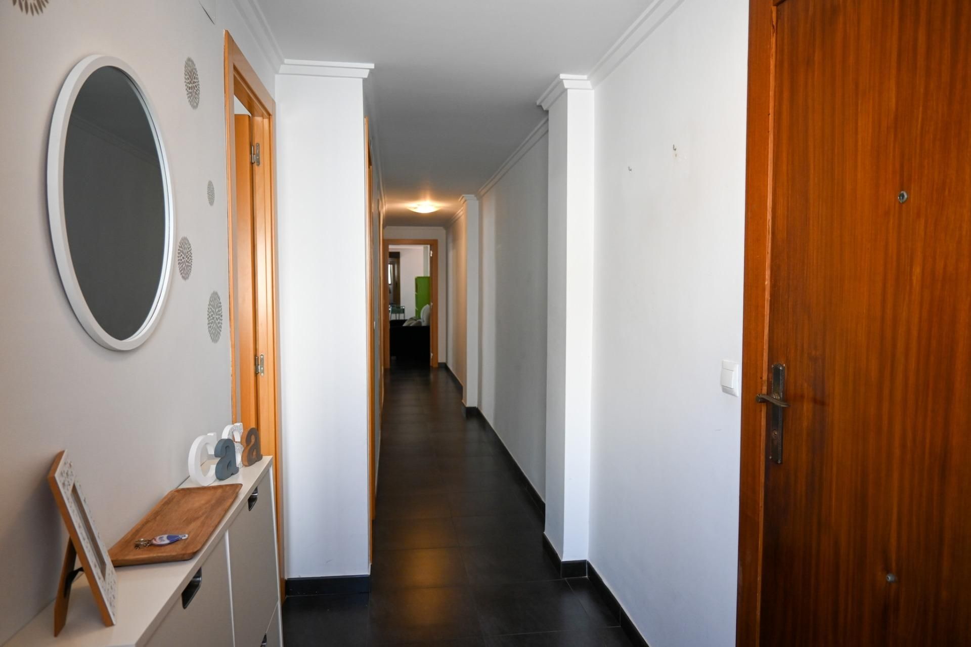 Flat to rent in  Valencia Capital  with Air Conditioner, Heating and Balcony