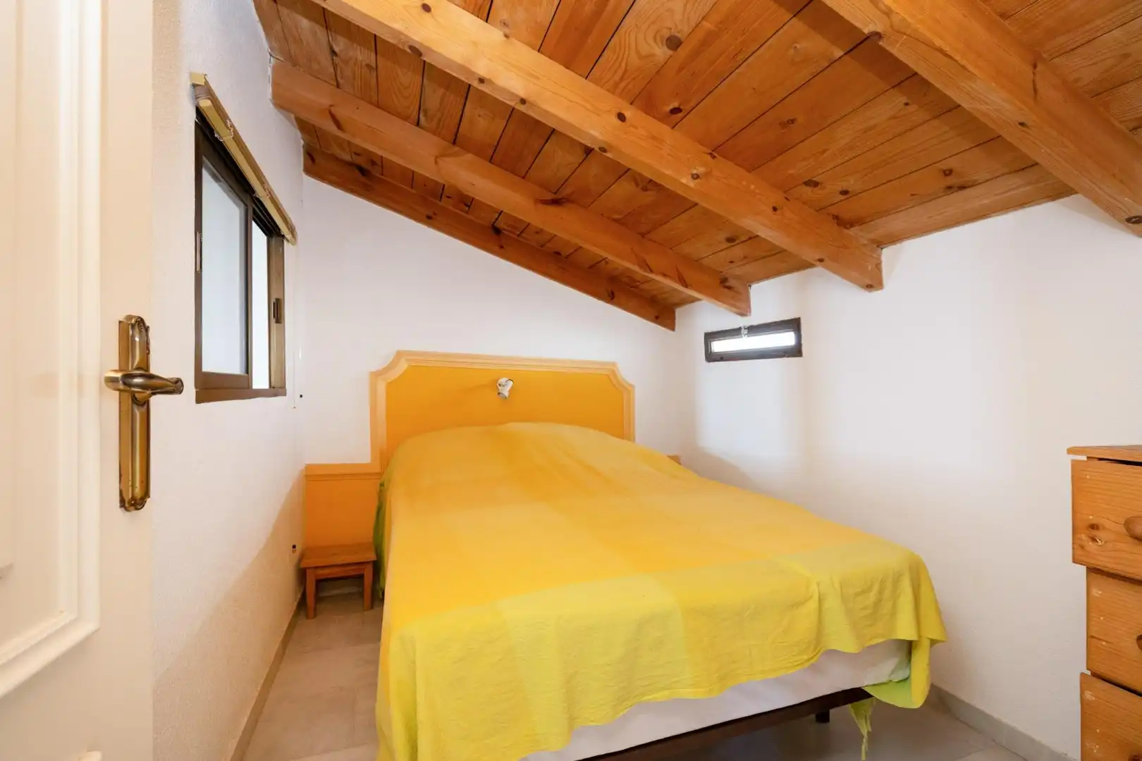 Schlafzimmer von Einfamilien-Reihenhaus zum Verkauf in Motril mit Klimaanlage, Möbliert und Balkon