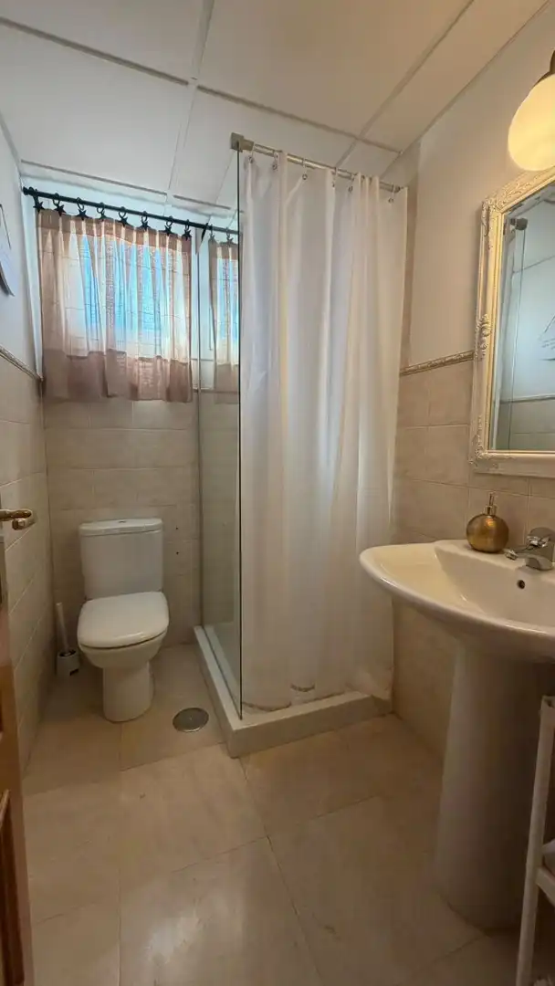 Baño de Casa o chalet en venta en Córdoba con Aire acondicionado, Calefacción y Jardín privado
