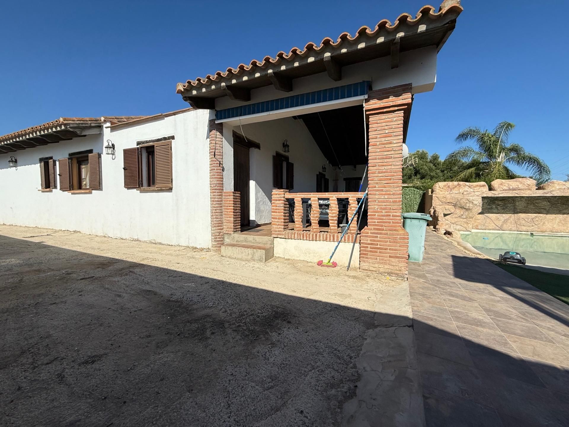Exterior view of Country house for sale in San Roque