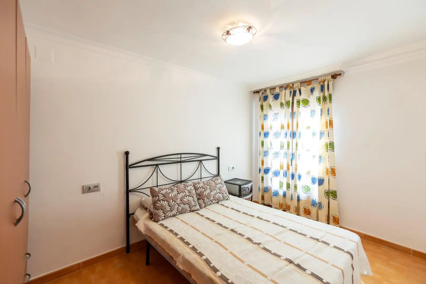Bedroom of Houses for sale in Almuñécar  with Air Conditioner, Terrace and Furnished