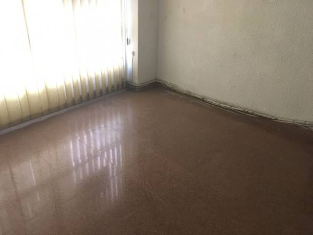 Local comercial en Alquiler en Centro