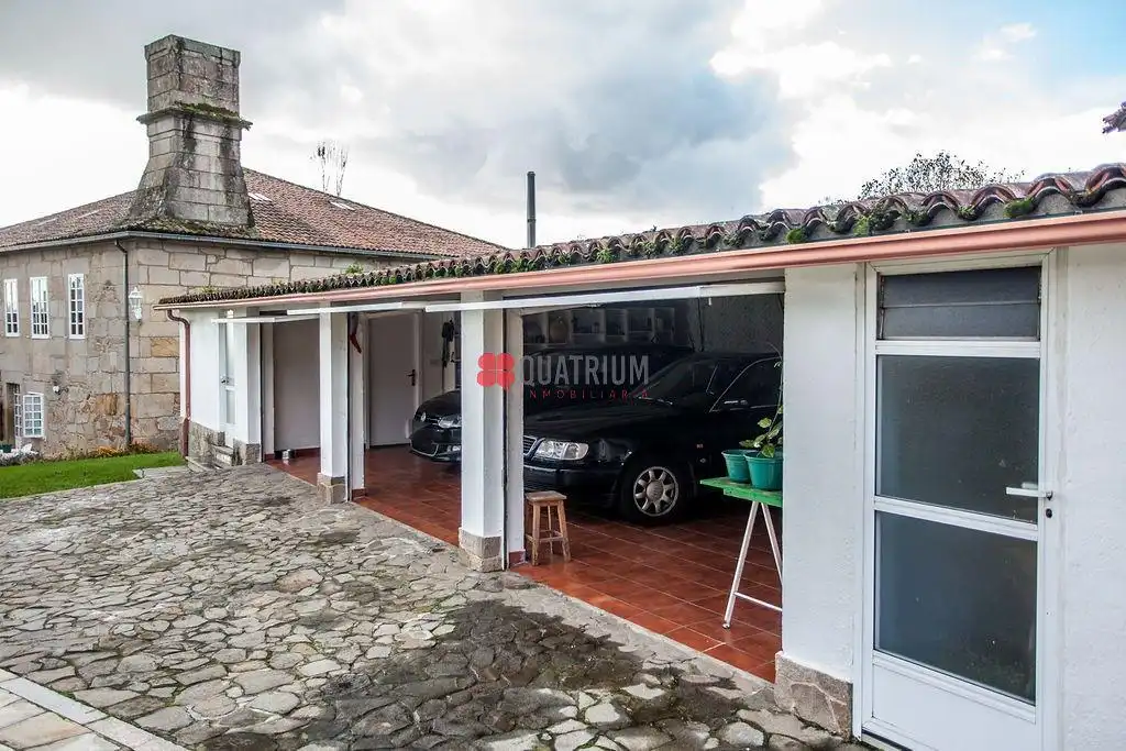 Vista exterior de Casa o xalet en venda en Padrón amb Jardí privat