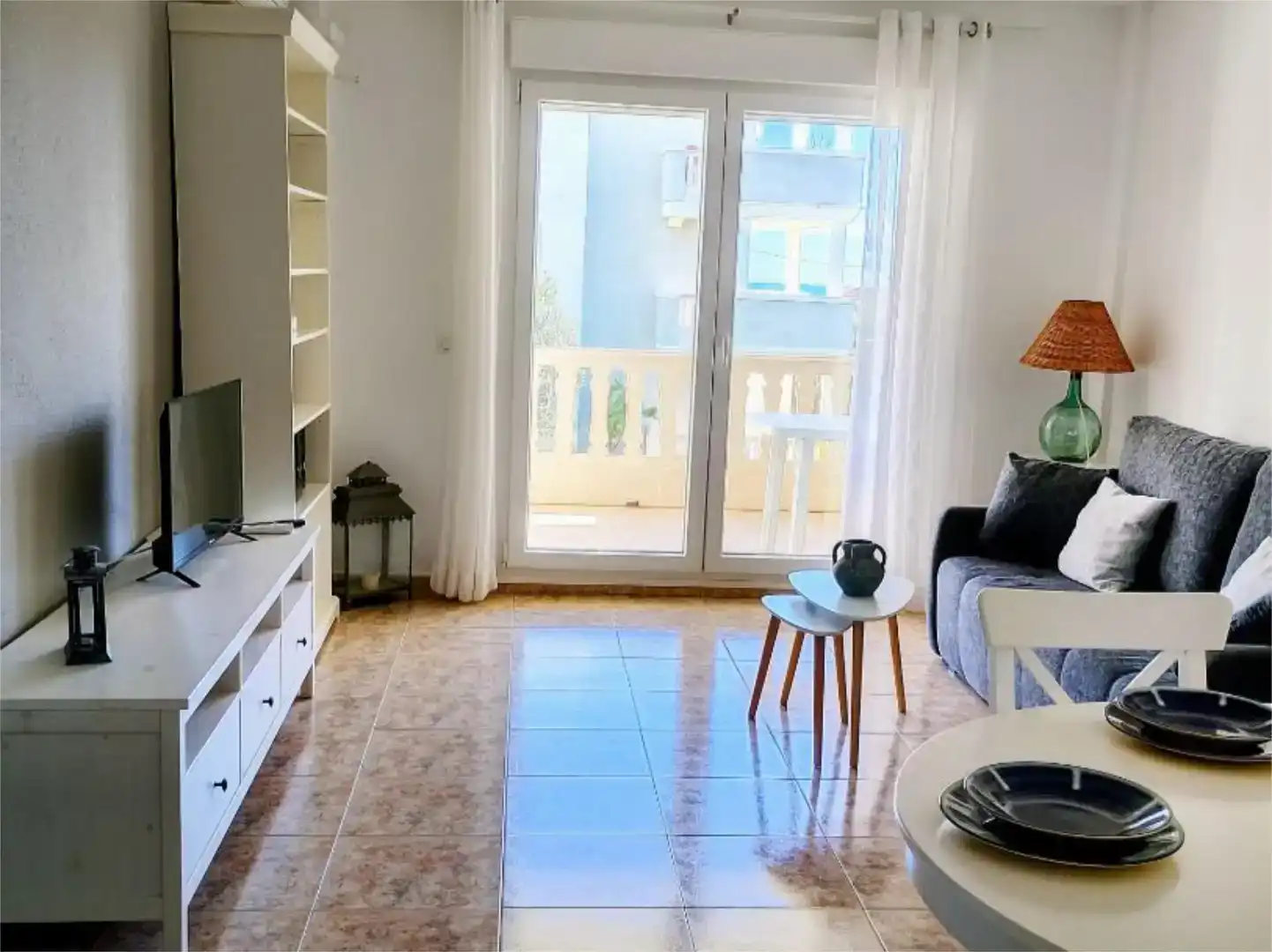Wohnzimmer von Wohnung zur Miete in Dénia mit Klimaanlage, Privatgarten und Schwimmbad