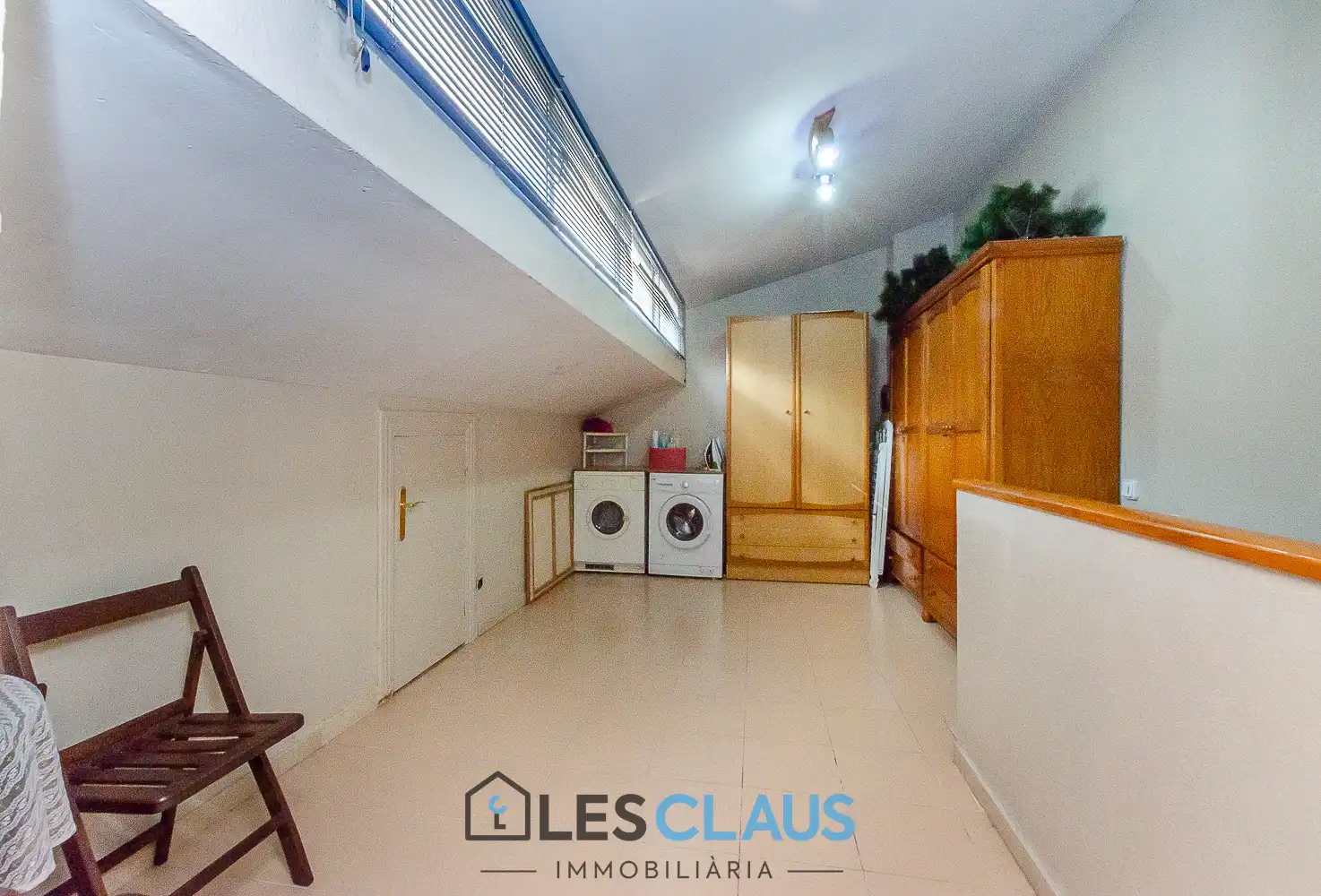 Duplexes for sale in Barcelona  with Air Conditioner, Heating and Balcony