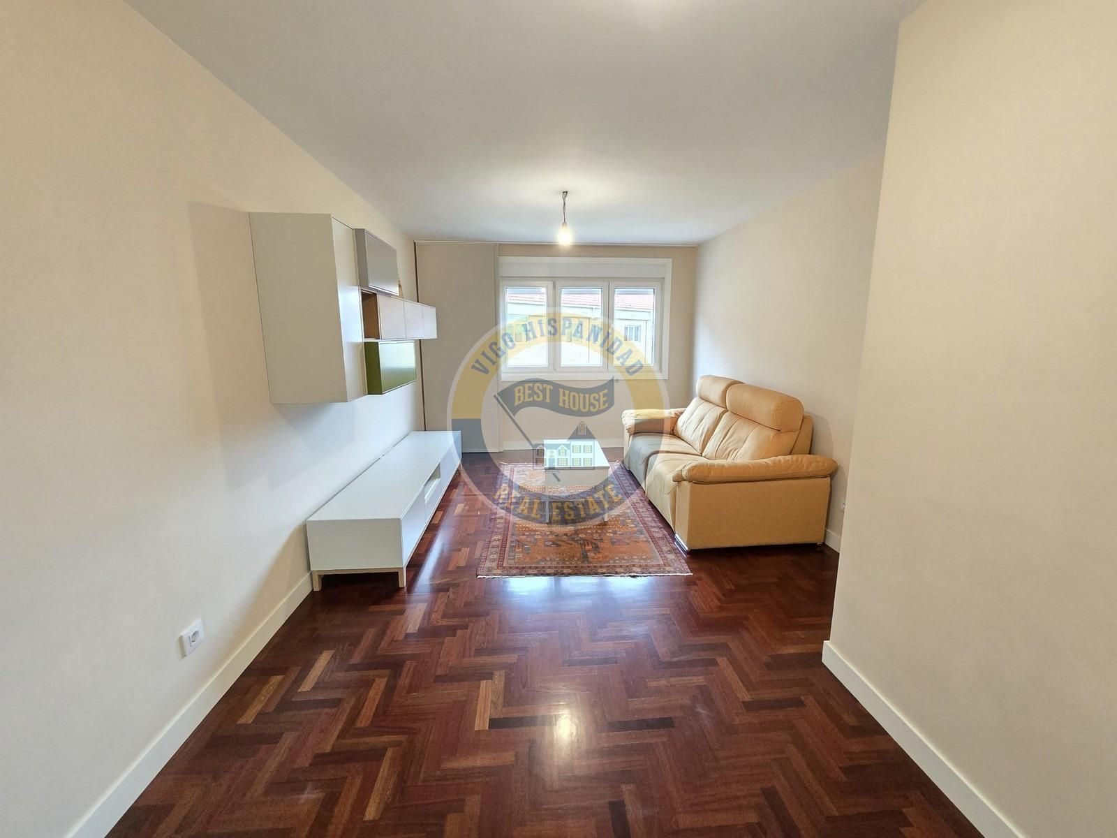 Living room of Apartment for sale in Vigo   with Parquet flooring, Terrace and Storage room