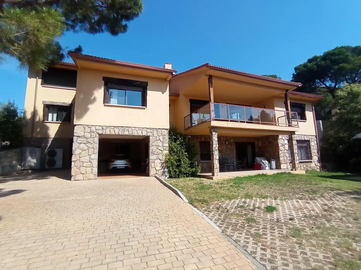 Chalet con piscina en venta en Pelayos de la Presa, imagen 2