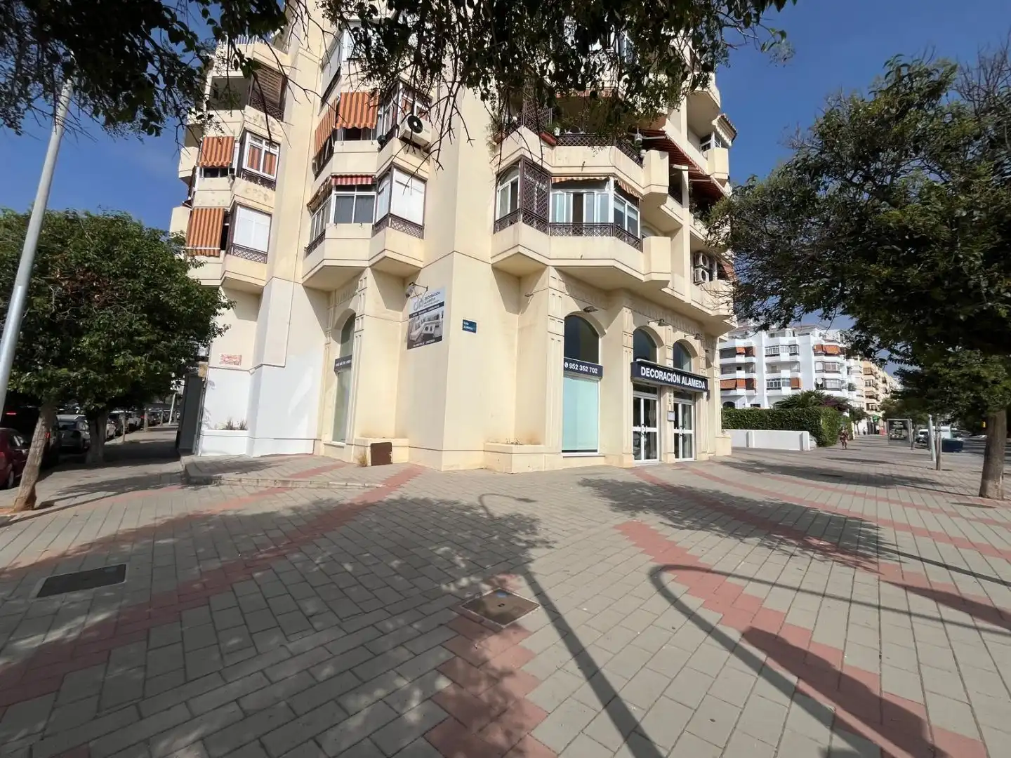 Vista exterior de Local en venda en Málaga amb Aire condicionat i Calefacció