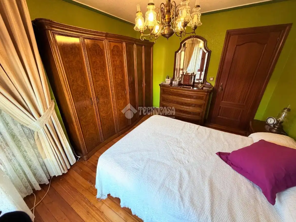 Habitación de Piso en venta en Santander con Calefacción, Parquet y Trastero