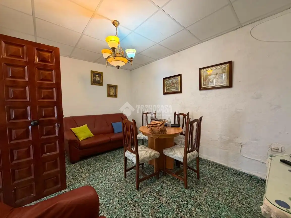 Country homes for sale in Olías