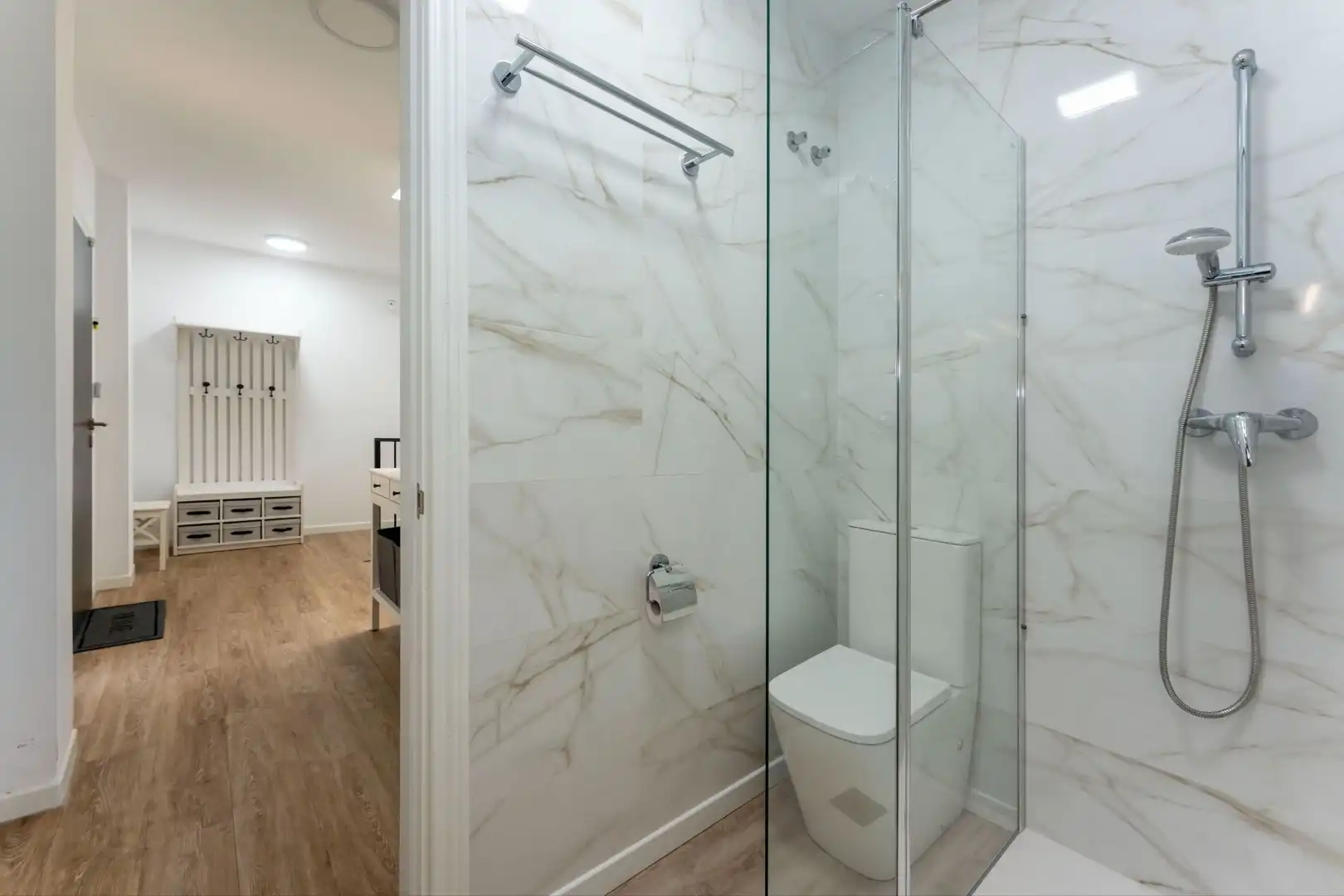 Bathroom of Houses for sale in Coín  with Swimming Pool