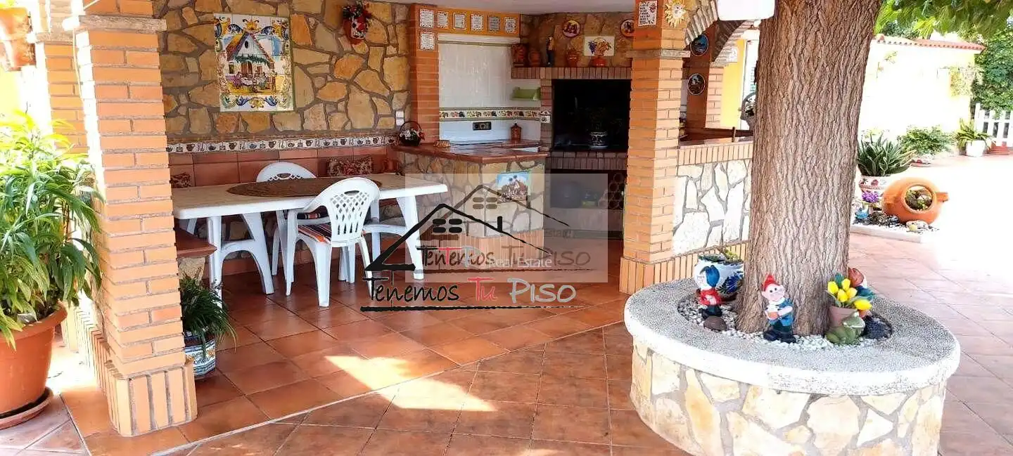 Cuina de Finca rústica en venda en Benicarló amb Jardí privat, Terrassa i Piscina