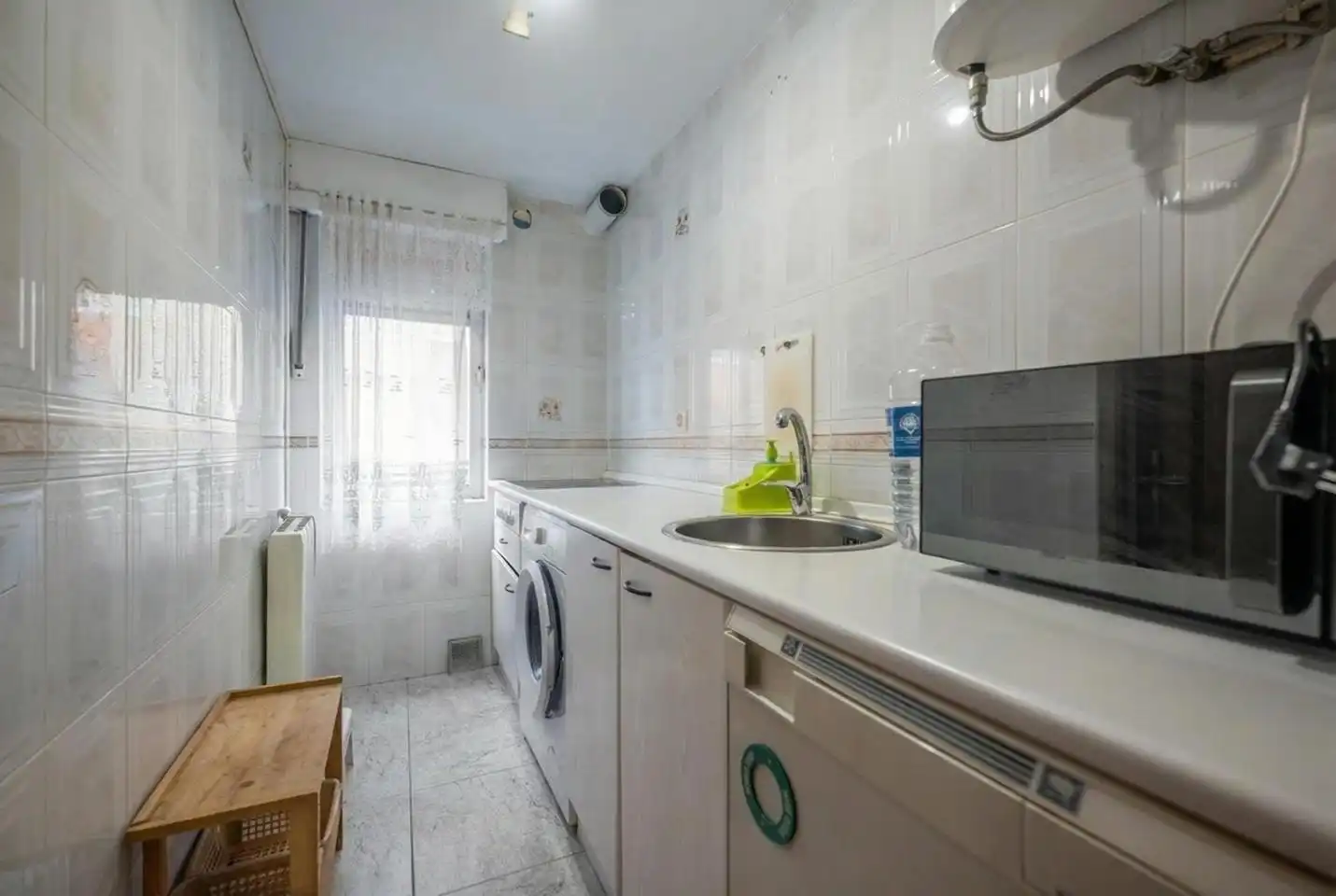 Cuina de Planta baixa en venda en Ávila amb Calefacció i Parquet