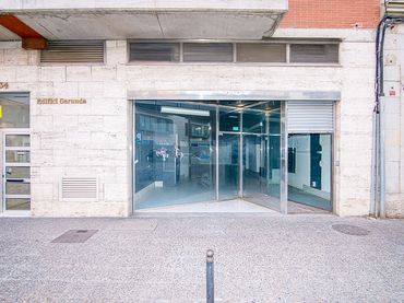 Local comercial en venda a C/ Barcelona