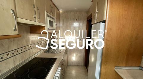 Foto 5 de Piso de alquiler en Azcoitia , Buena Vista, Madrid