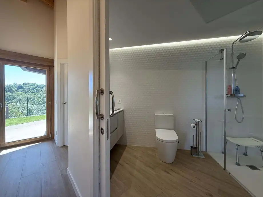 Baño de Casa o chalet en venta en Legutio con Calefacción, Jardín privado y Amueblado