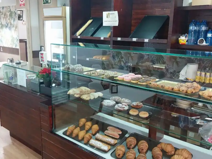 Local comercial en traspaso en Carrer girona 2, imagen 2