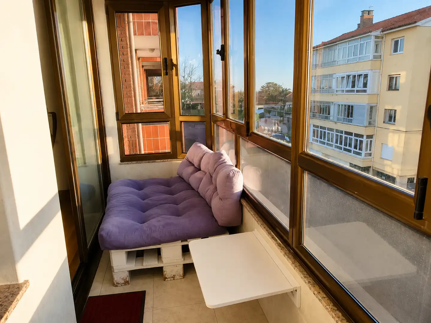 Terraza de Piso de alquiler en Suances con Calefacción, Terraza y Amueblado