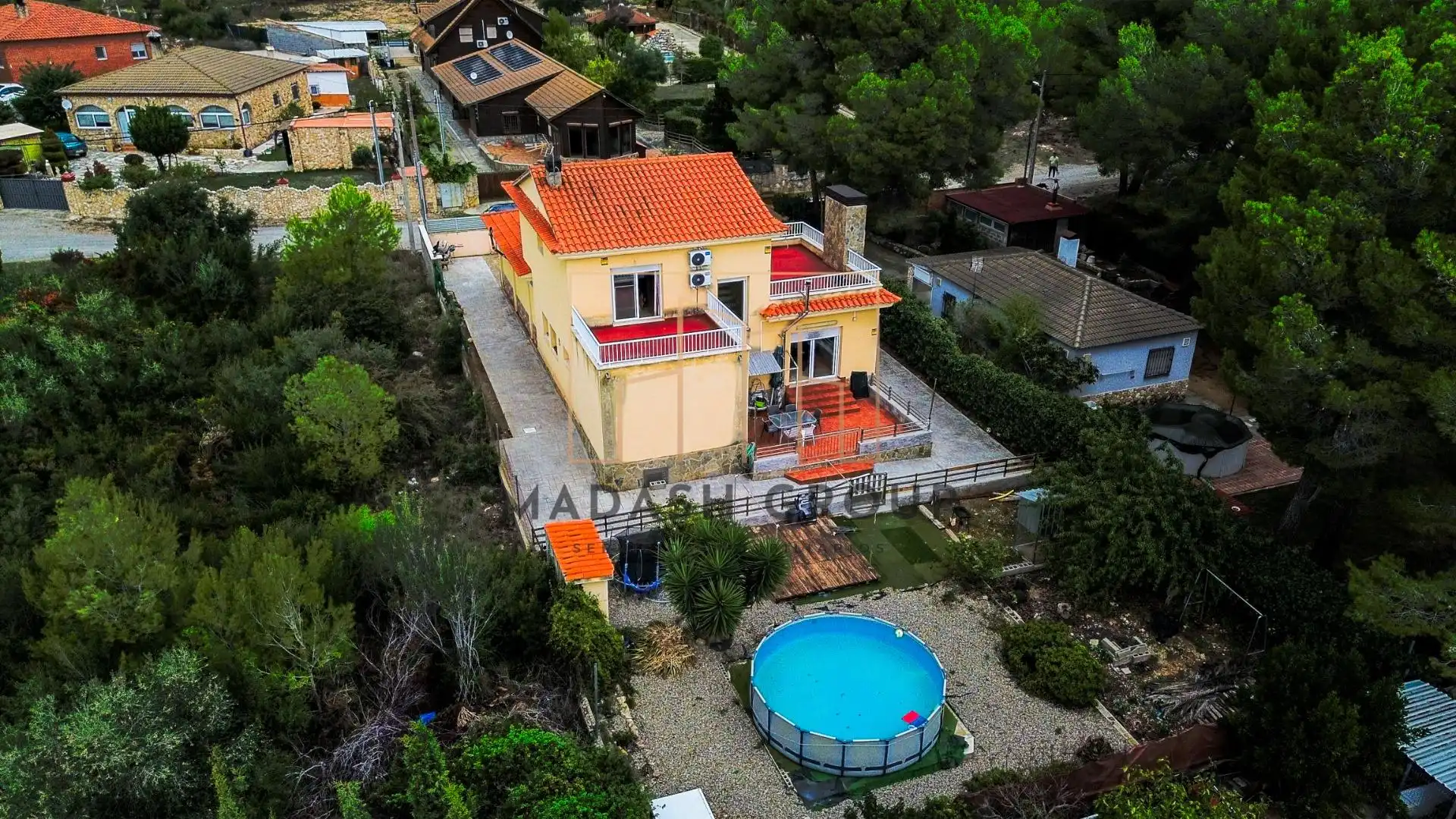 Xalet amb jardí en venda a Carrer Hostalric, imagen 2