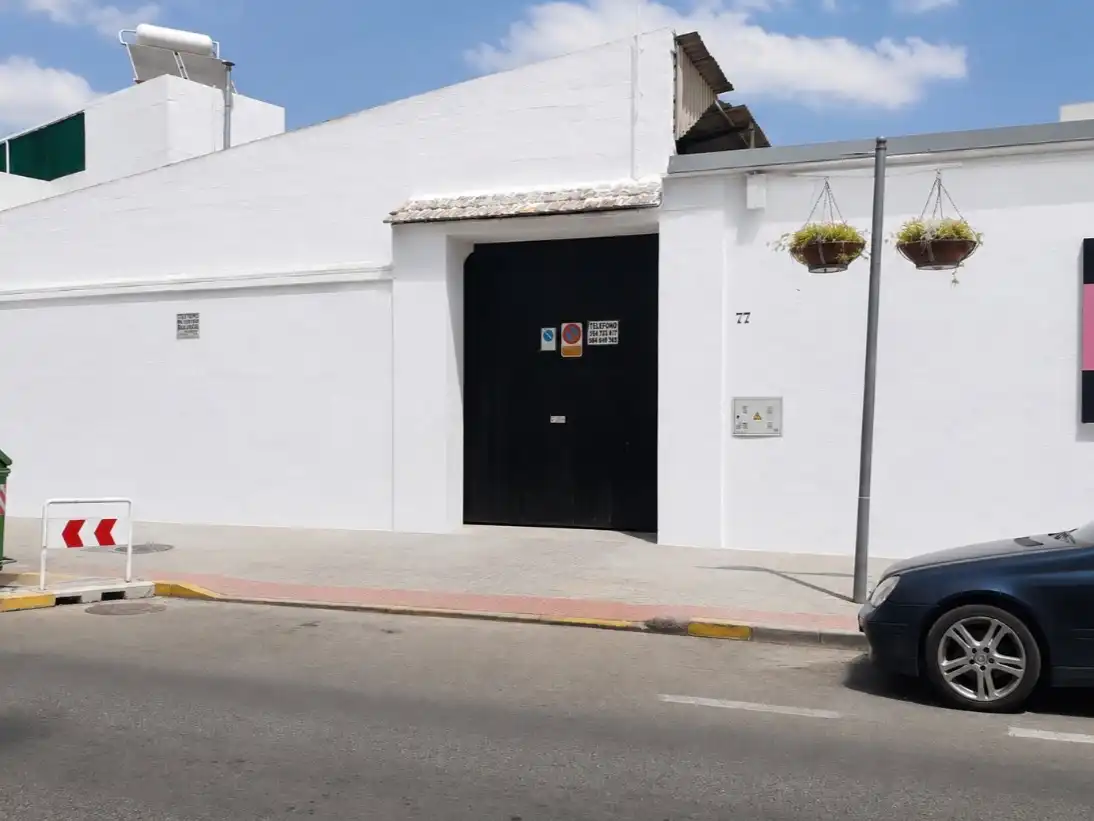 Terrenys i solars en venda a Avenida de Andalucía 77
