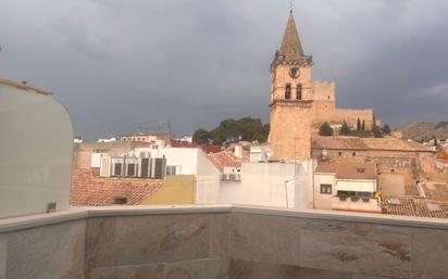 Vista exterior de Àtic en venda en Villena amb Terrassa i Traster