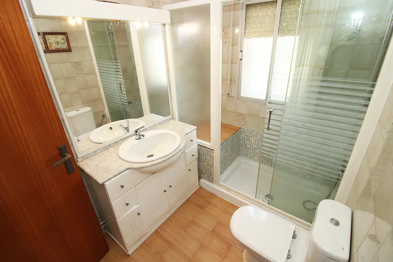 Detached house with garden for sale in Calle Bolivia, imagen 38