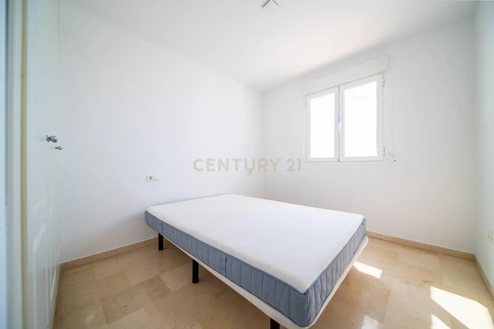 Apartamento con piscina en venta en Benalmádena pueblo, imagen 23