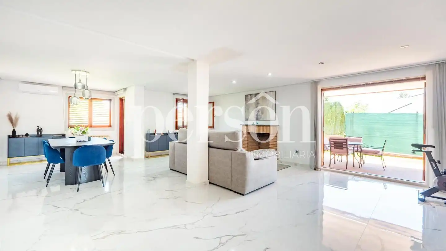Chalet con piscina en venta en La Cañada, imagen 14