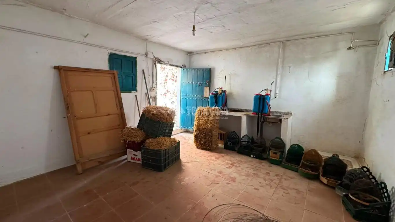 Casa adosada en venta en Rubite con Calefacción y Balcón