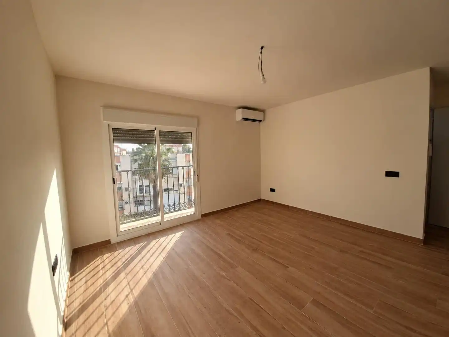 Dormitori de Apartament en venda en Sanlúcar de Barrameda amb Aire condicionat i Traster