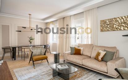 Living room of Flat for sale in  Madrid Capital  with Air Conditioner