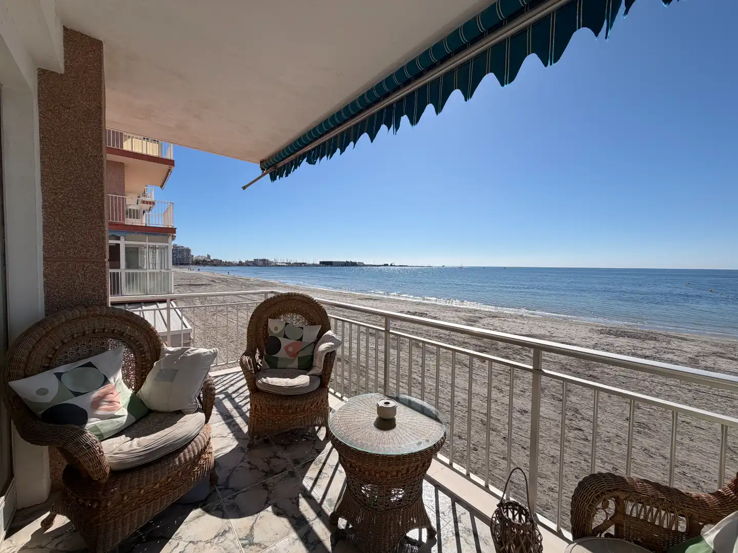 Habitación de Piso en venta en Santa Pola con Terraza y Amueblado