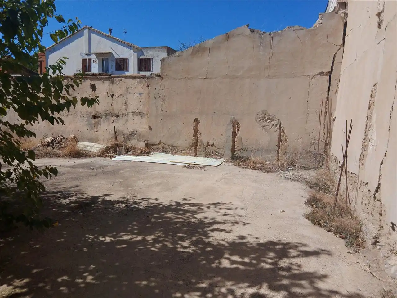 Casa adosada en venta en Zuera