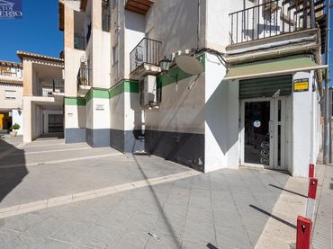 Locale commerciale in vendita a Gójar