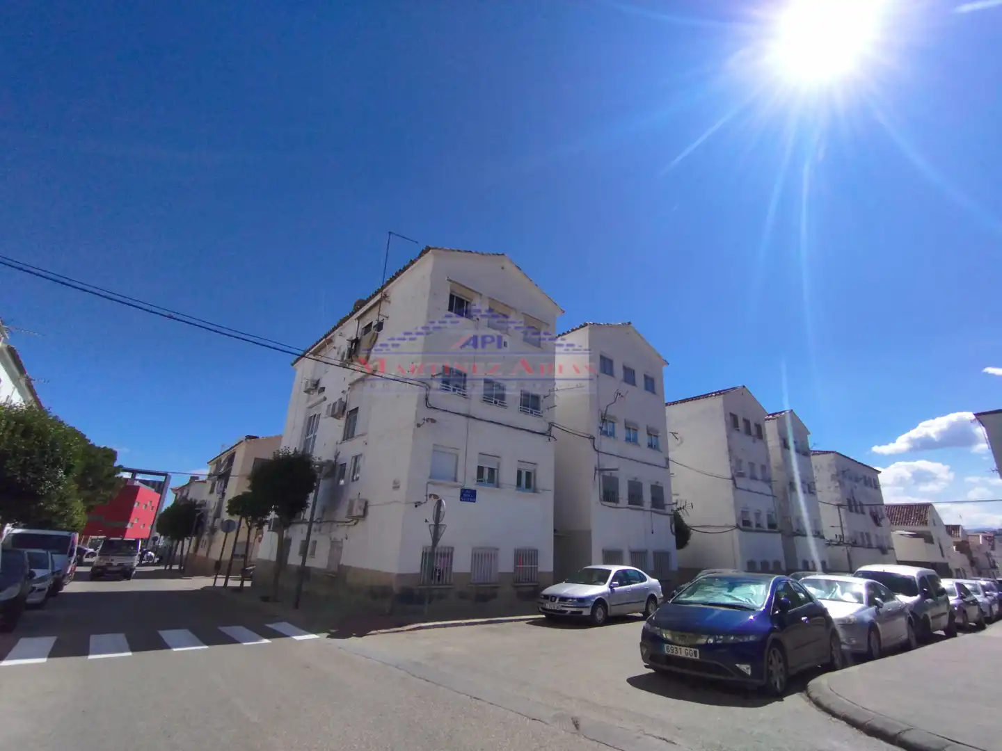 Vista exterior de Pis en venda en Jaén amb Alarma