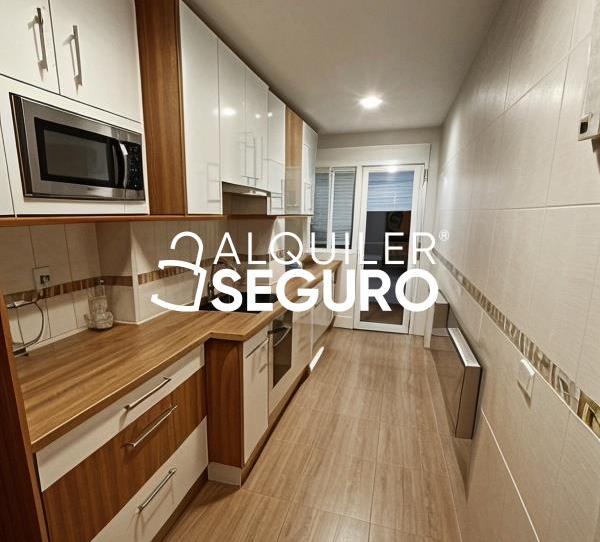 Foto 1 de Pis de lloguer a De Colombia, Orcasur - 12 de Octubre, Madrid