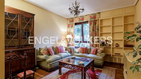 Foto 2 de Piso de alquiler en El Pinar, Las Arenas, Getxo