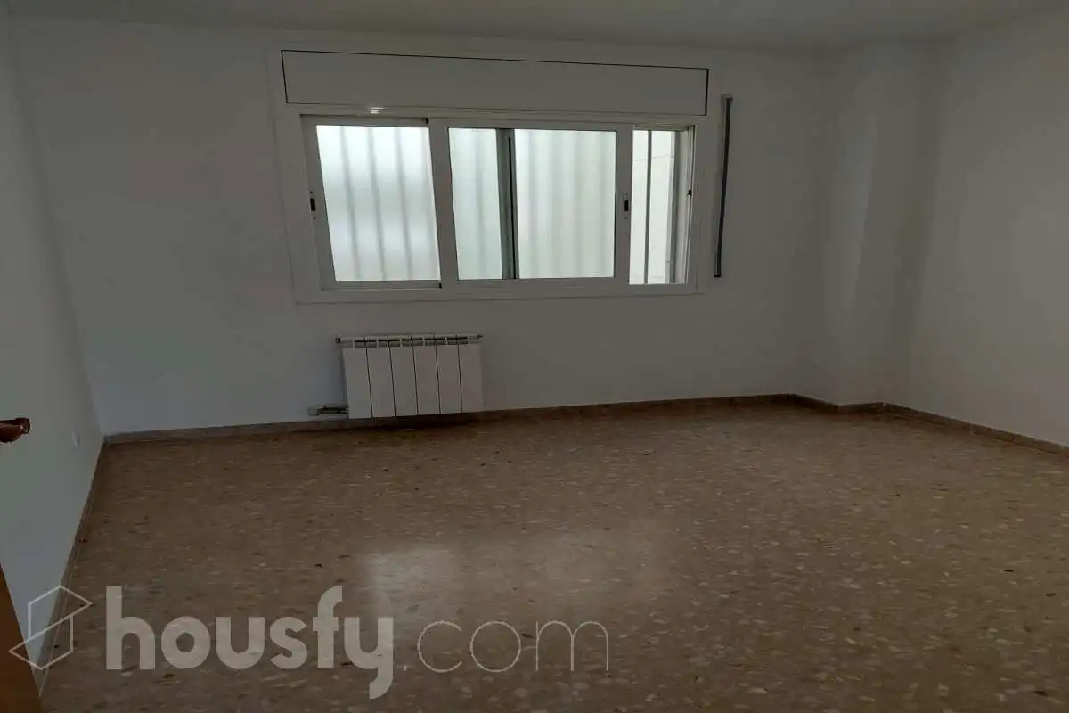 Living room of Flat for rent in Terrassa  with Heating, Terrace and Storage room