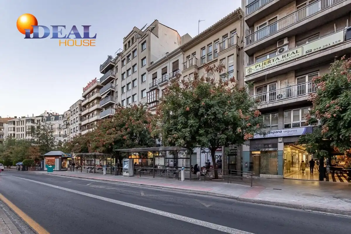 Oficina con ascensor en venta en Centro