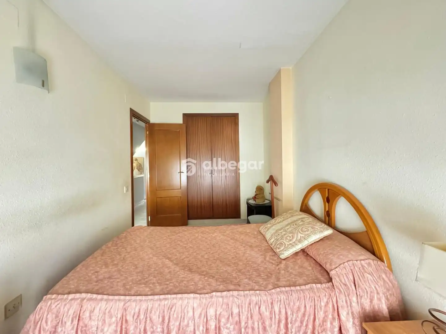 Dormitori de Casa adosada en venda en Alfafar amb Aire condicionat, Jardí privat i Terrassa