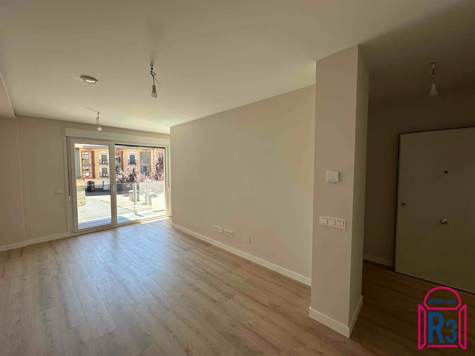 Pis en venda en León Capital  amb Calefacció, Terrassa i Traster