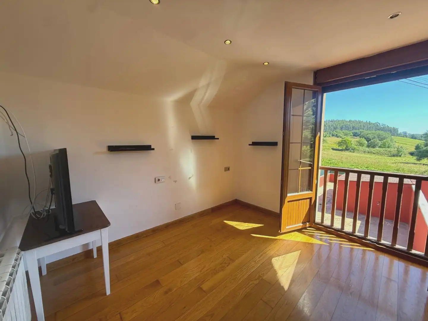 Habitación de Casa o chalet en venta en Castrillón con Calefacción, Jardín privado y Piscina