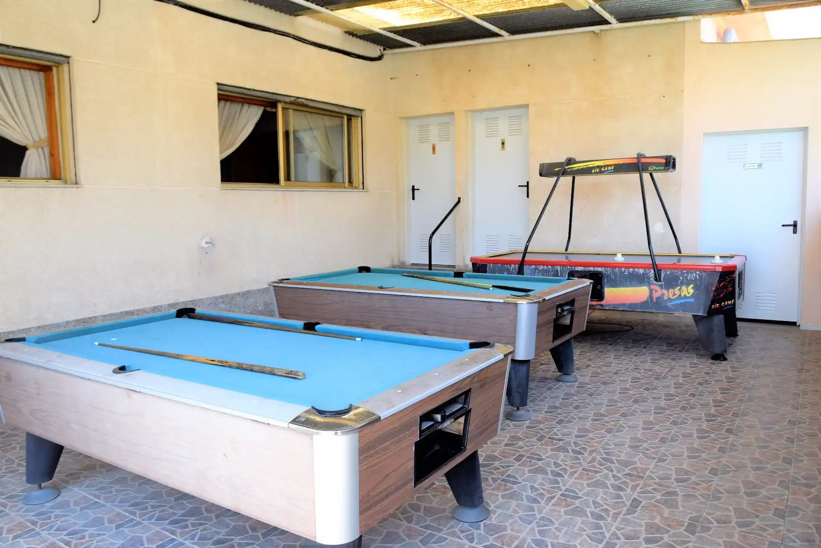 Piscina de Local en venda en Guardamar del Segura